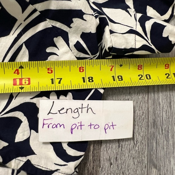 Floral Black and‎ White Dress - Picture 3 of 7